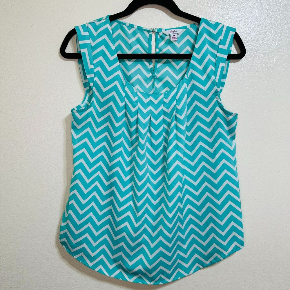 Candie's Y2K Blue Chevron Sleeveless Blouse Size M Back Button/Loop Pleat Front - Picture 1 of 3